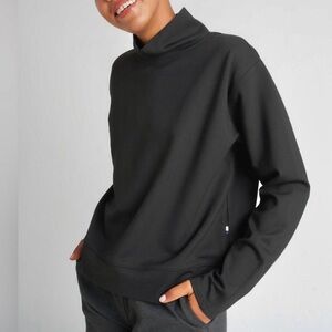 Kit + Ace Upgraded Serenity mock neck pullover sweater. 🩶